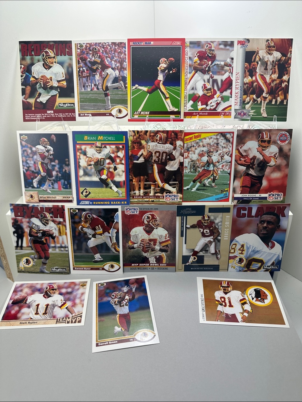 Redskins legends lot of 18 Art Monk/Rypien/Theismann/Williams/Riggins/Green